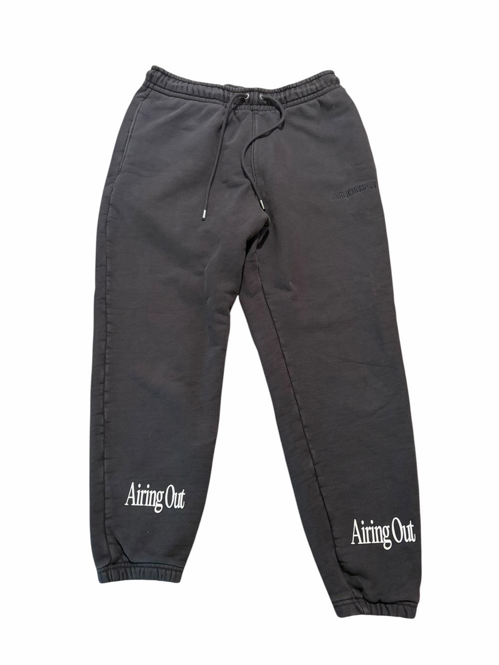 Air Jordan airing out mens L black sweatpants